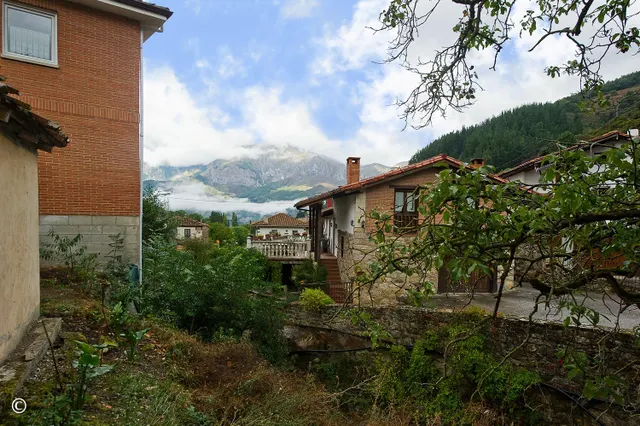 TU ENCANTADOR REFUGIO EN LIÉBANA — 14