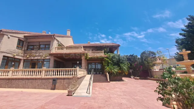 RESTAURANTE EN CABO ROIG. CON 871 M2. - foto 5