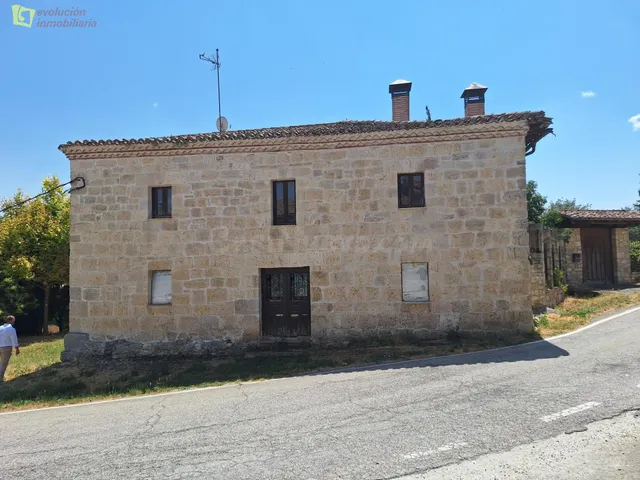 GRAN OPORTUNIDAD! AMPLIA CASA EN MANSILLA DE BURGOS - foto 3