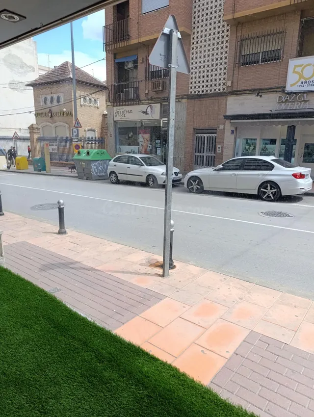 SE VENDE LOCAL COMERCIAL EN CALLE MAYOR DE EL PALMAR - foto 2