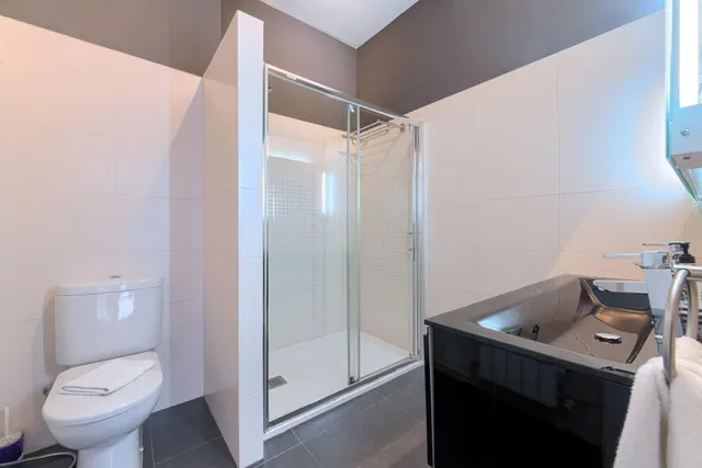 Se vende Espectacular piso con licencia turística a 7 min del Casco Viejo — 22
