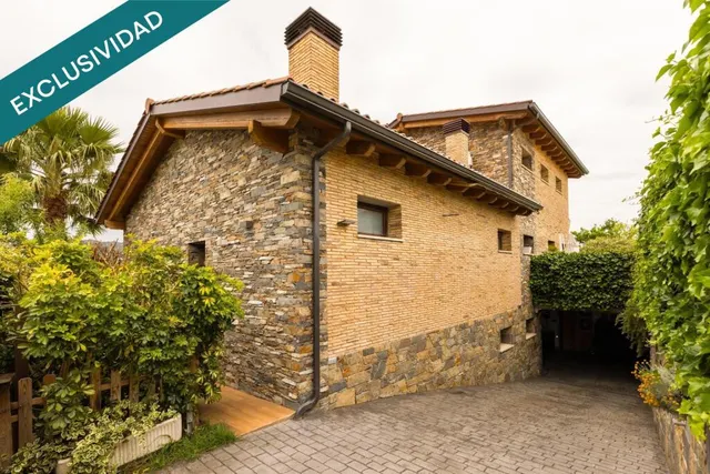 Villa exclusiva con piscina (LICENCIA TURÍSTICA) — 50