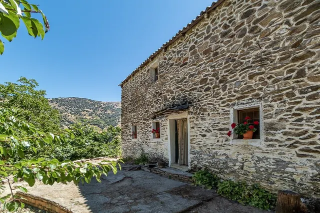 73.000 m2 Finca rústica con vivienda en Güéjar Sierra — 2