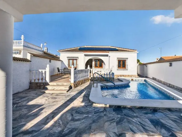 Villa 3 habitaciones en venta - La Siesta - El Salado - Torreta — 2