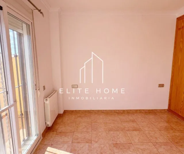 Una villa para disfrutar en familia en exclusiva urbanización y con el mediterráneo como horizonte — 39