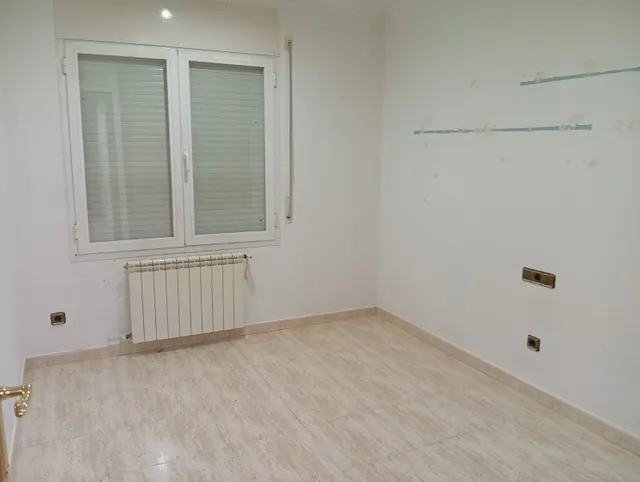 Casa adosada con terrazas y garaje en Benavent de Segrià — 19