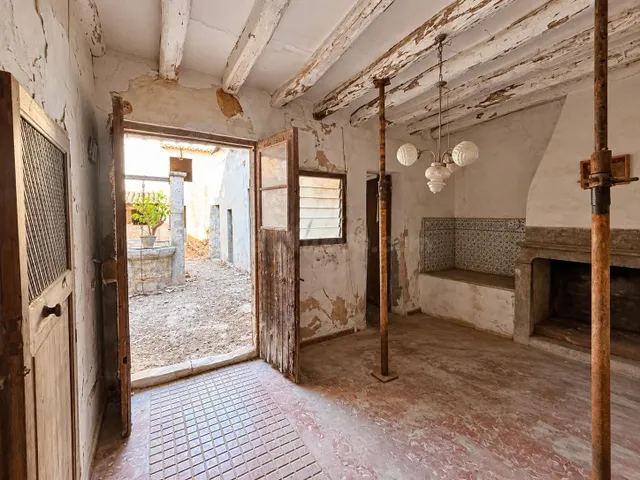 AUTÉNTICA CASA DE PUEBLO PARA REFORMAR EN LLUCMAJOR - foto 5