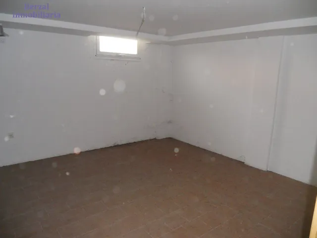 Chalet en venta en Navarrete. Muy amplio. A estrenar. — 24
