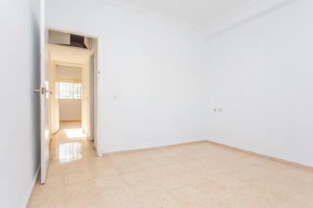 Se vende piso zona los marianistas — 27