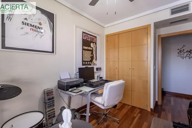 EXCLUSIVO PISO EN ARABIAL — 23