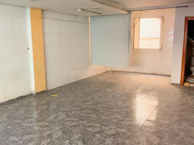 LOCAL COMERCIAL DIÁFANO DE 42 M2 EN SANTIAGO EL MAYOR – ¡MÚL - foto 2