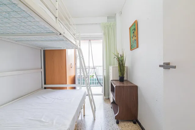 ¿y si pudieras tener vistas al mar desde la terraza de tu apartamento? ¿y si bajar a la playa es simplemente dicho y hecho? — 35