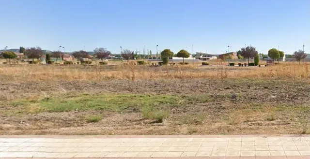 SE VENDE PARCELA EN ALDEAMAYOR - foto 4