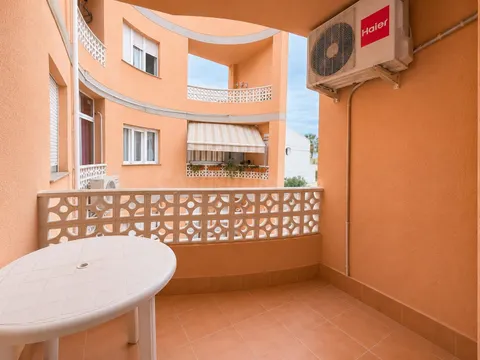 Estudio en venta en Torrevieja, a 700 m de la Playa del Cura