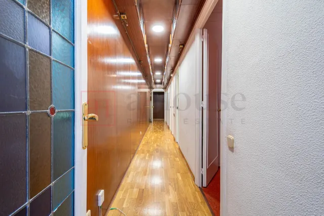 ESPECTACULAR PISO PARA ENTRAR A VIVIR EN VILA DE GRACIA — 29