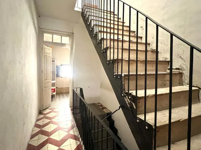CASA EN LA CALLE DEL SOL — 19