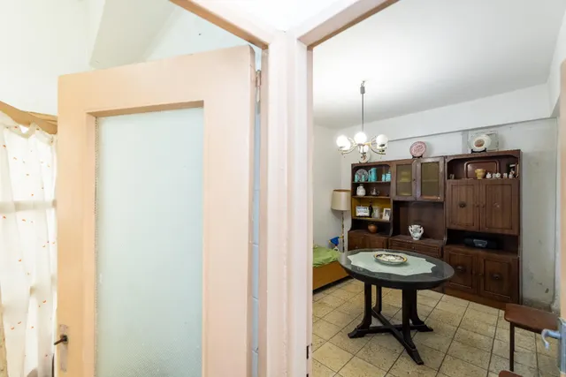 Piso para reformar junto a Plaza Einstein – 3 dormitorios y vistas despejadas — 21