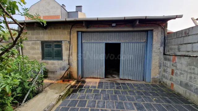 SE VENDE SOLAR DE 209 M2 EN LA PLACA — 2