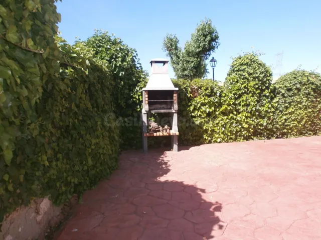 En venta bonito chalet (casa rural) en Lastras del Pozo - foto 5