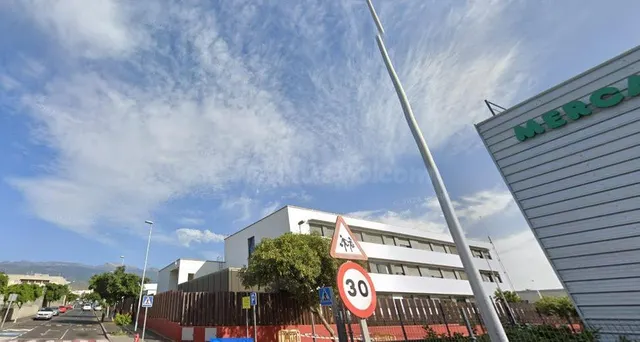 TENERIFE SUR – San Isidro- ADOSADO 140 m2 - 3dormitoriosS-| 3 TERRAZAS- Solarium- GARAJE 2 coches — 4