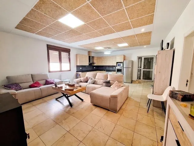 Vivienda reformada + local comercial con garaje, en Pinoso | ¡Vive, trabaja o invierte! — 6