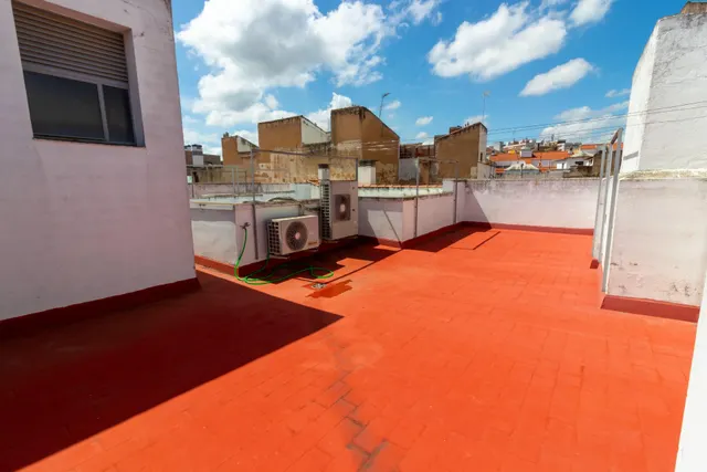 PISO EN CASCO ANTIGUO DE TRES DORMITORIOS, DOS BAÑOS,GARAJE Y TRASTERO. — 34