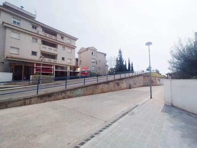 PARKING EN CUNIT MUY CERCA DE LA PLAYA — 17