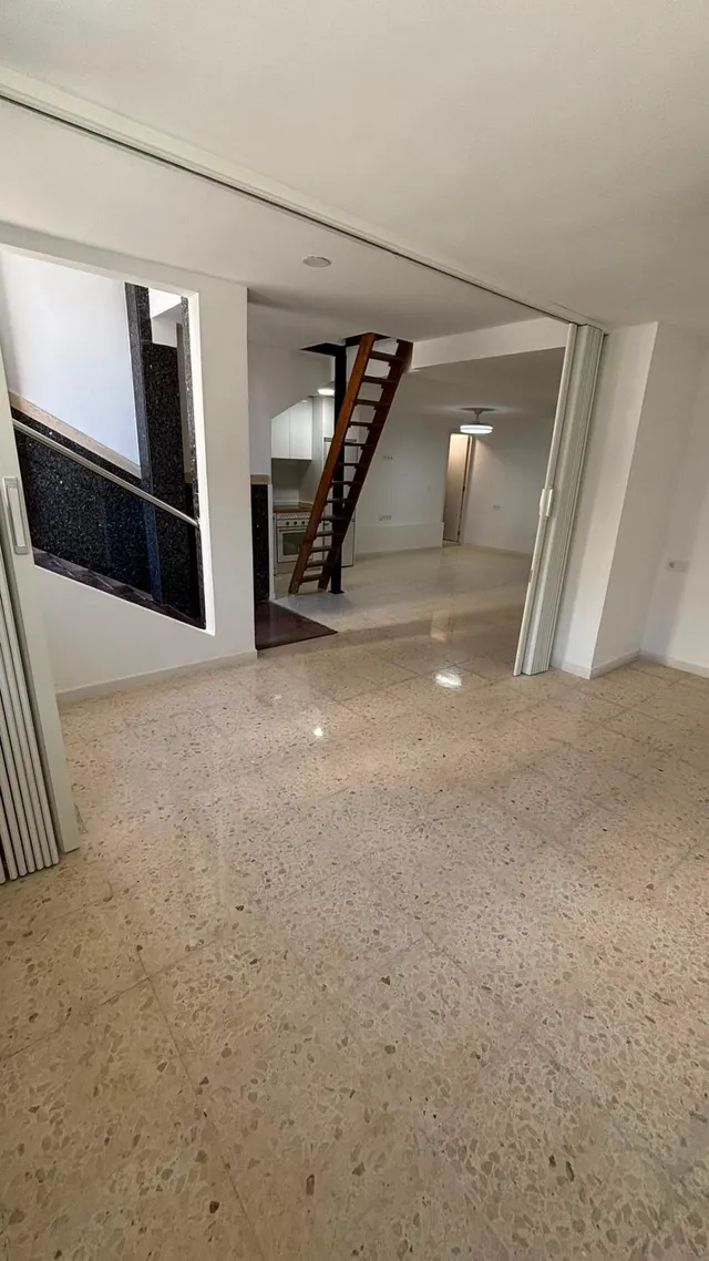 PISO EN PLANTA BAJA BARRIO EL NARANJO — 9