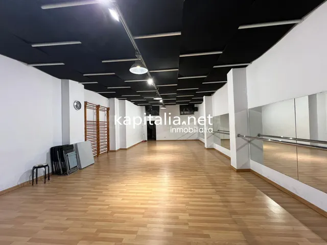 Local venta y alquiler en Ontinyent , zona San Rafael . - foto 4