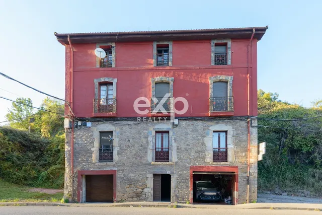 PISO AMPLIO Y LUMINOSO CON COCHERA EN LA PEÑA, MIERES — 24