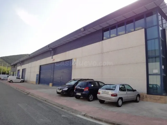 Nave industrial 5000m² en venta - Arre - foto 3