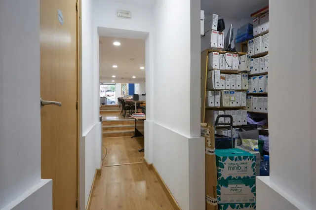 Oficina en venta en calle de nàpols — 11