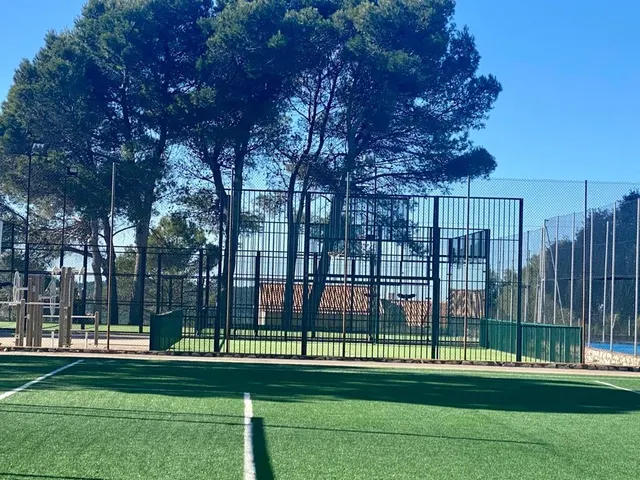 Parcela de 801m2 prácticamente llana, con muy buenas vistas — 23