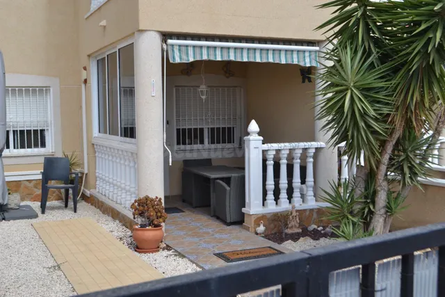 Planta baja 4 habitaciones 70m² en venta - Las Filipinas — 33