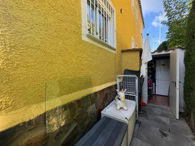 Chalet pareado seminuevo en zona de maravisa de la Pobla de Vallbona — 32