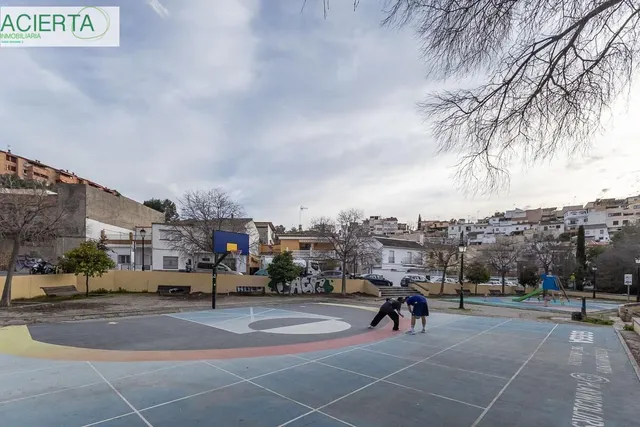 Fantástica casa en bola de oro — 42