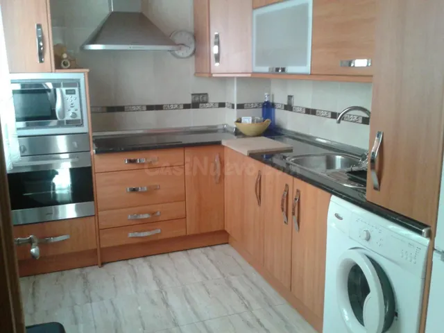 SE VENDE PISO DE TRES DORMITORIOS