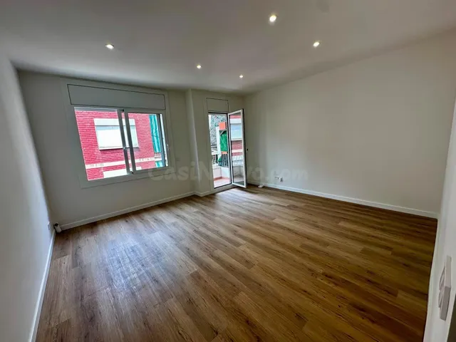 Piso 2 habitaciones 77m² en venta - La Gavarra - foto 3