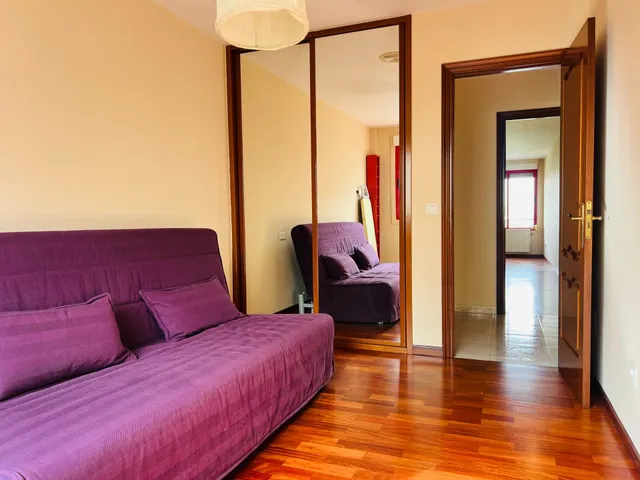 PISO EN CALLE CASTELLANA, EN CAMBRE — 26