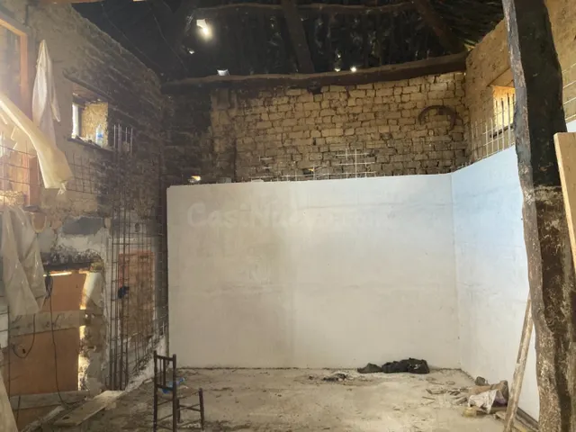 SE VENDE CASA PARA REFORMAR CON TERRENO - foto 4