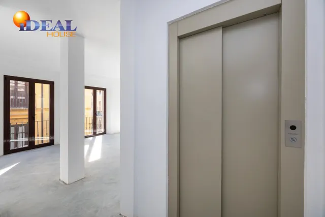 VENTA-ALQUILER DE EDIFICIO SINGULAR EN ESQUINA SAN MATIAS-NAVAS — 26