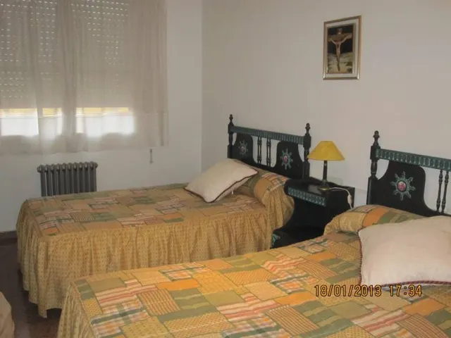 CHALET EN CASCO URBANO — 21