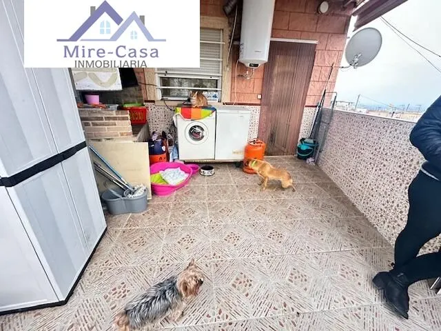 SE VENDE LOCAL MAS DOS ALTURAS, POSIBILIDAD ADAPTAR PARA DOS PISOS INDEPENDIENTES — 13