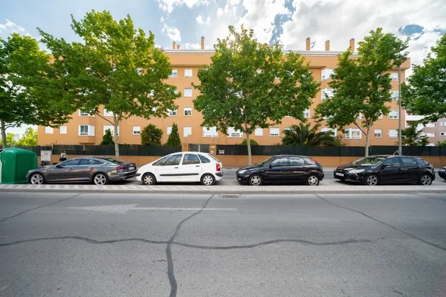 Se venden plazas de garaje en Rivas Vaciamadrid. - foto 3