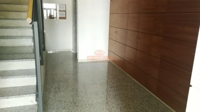 Se vende precioso y coqueto piso de 2 dormt. 1 baño, garaje y trastero en chinchilla — 30