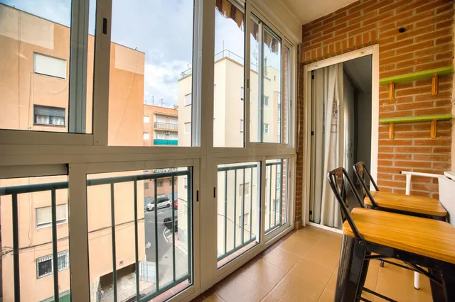 LISTO PARA ENTRAR A VIVIR  ¡TU NUEVO HOGAR TE ESPERA EN REYES CATÓLICOS! PISO 3 DORMITORIOS — 14