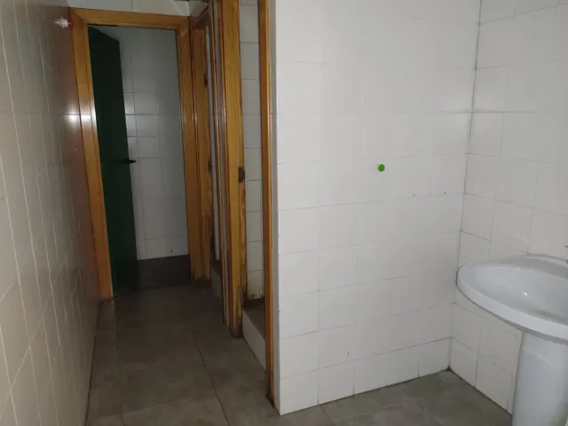 LOCAL COMERCIAL DE 170 M2 — 7