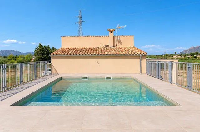 Finca con vivienda para alquiler de temporada en Alcudia — 21