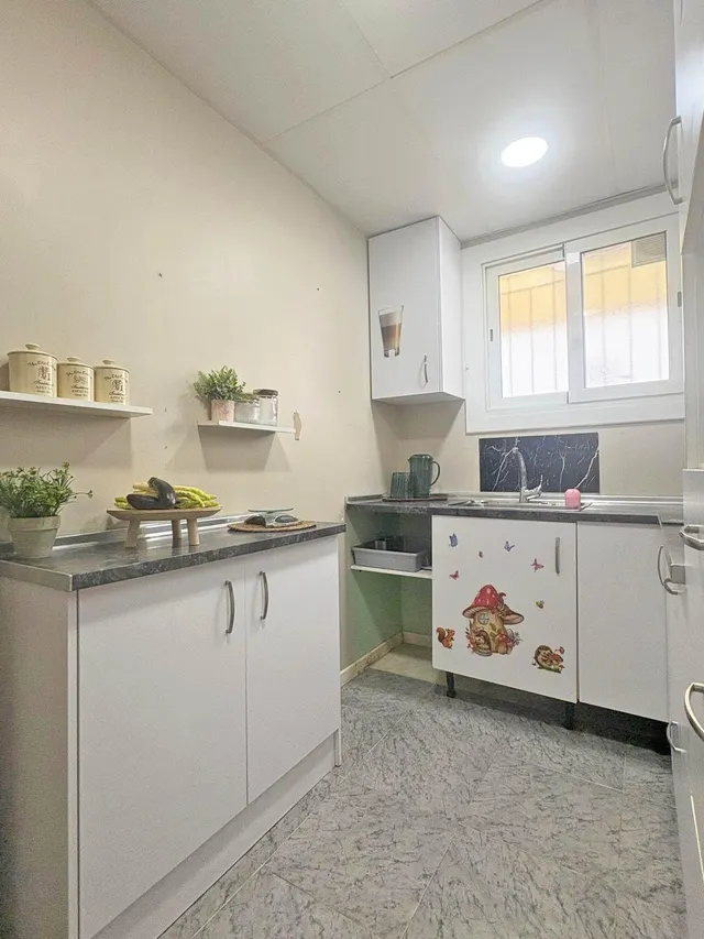 Piso exterior en planta baja con gran patio privado en Terrassa — 6