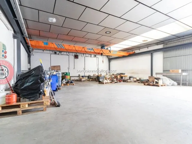 Local comercial 1932m² en venta - La plana - foto 3